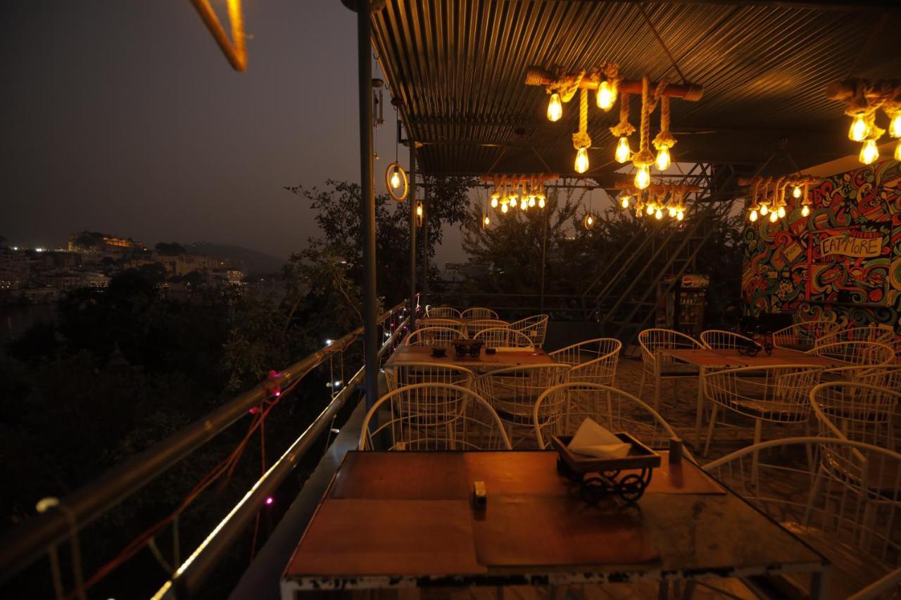 Zodiac Hostel Udaipur Esterno foto